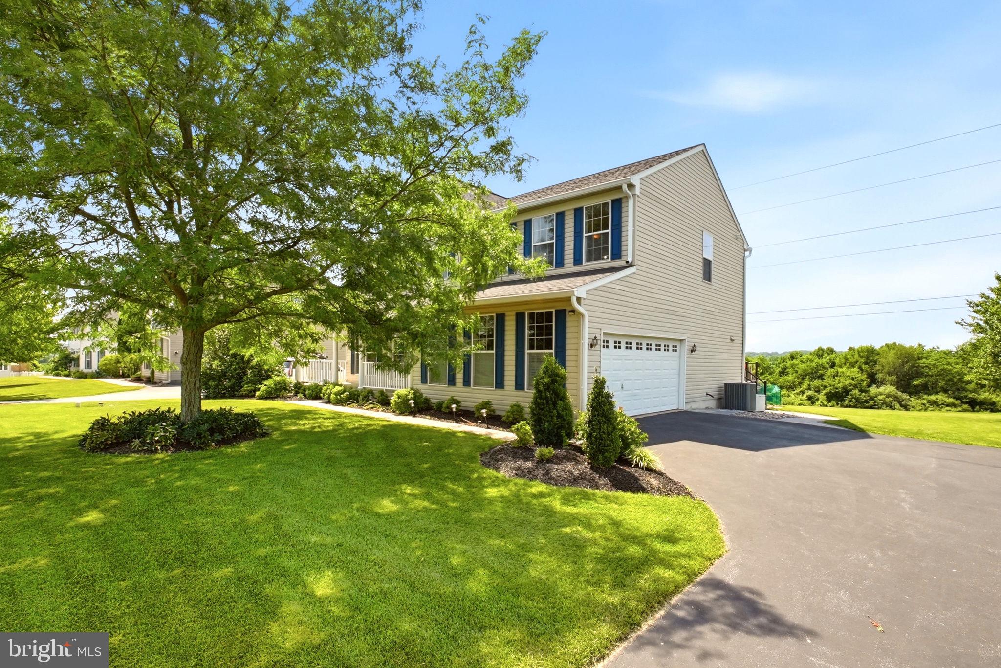 123 RIVERSIDE LANE