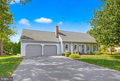 Photo of 18 Village Square, WILLOW STREET, PA 17584 (MLS # PALA2076426)