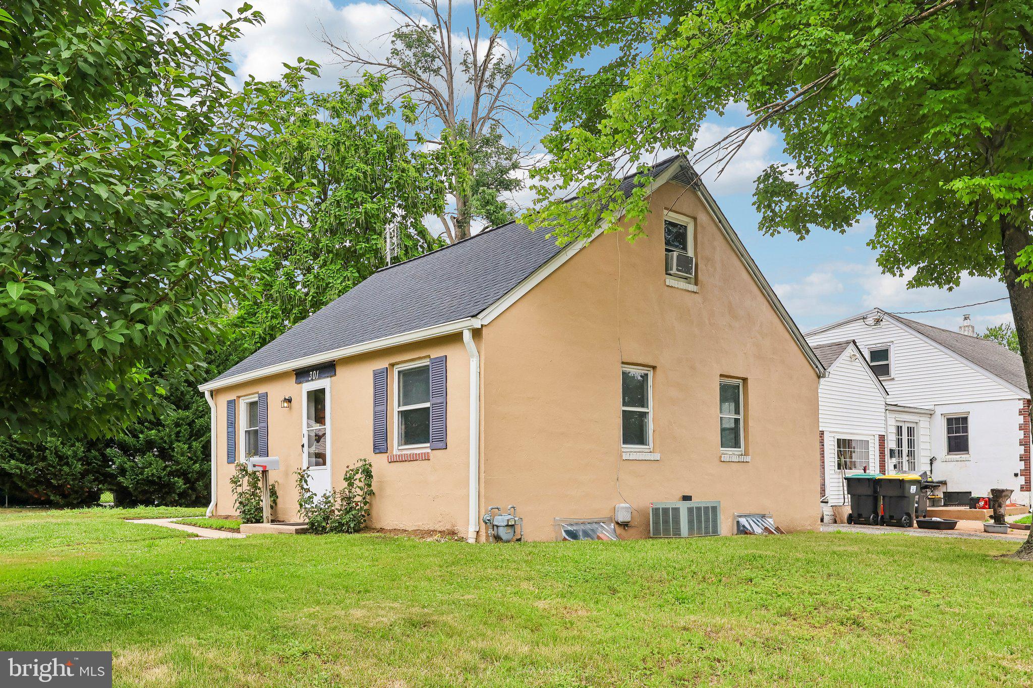 301 DECALB AVENUE