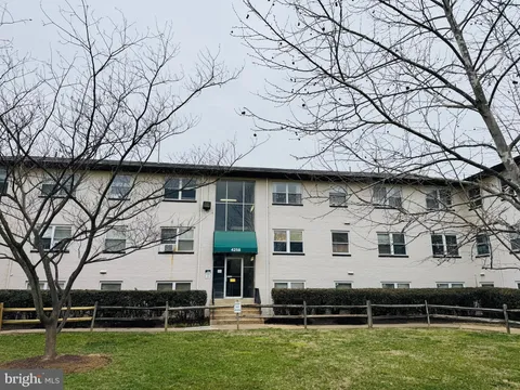 4258 Buckman Road Unit 38, Alexandria, VA MLS: VAFX2227884