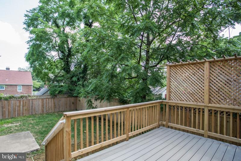 BRANDON VILLAGE - Residential Lease