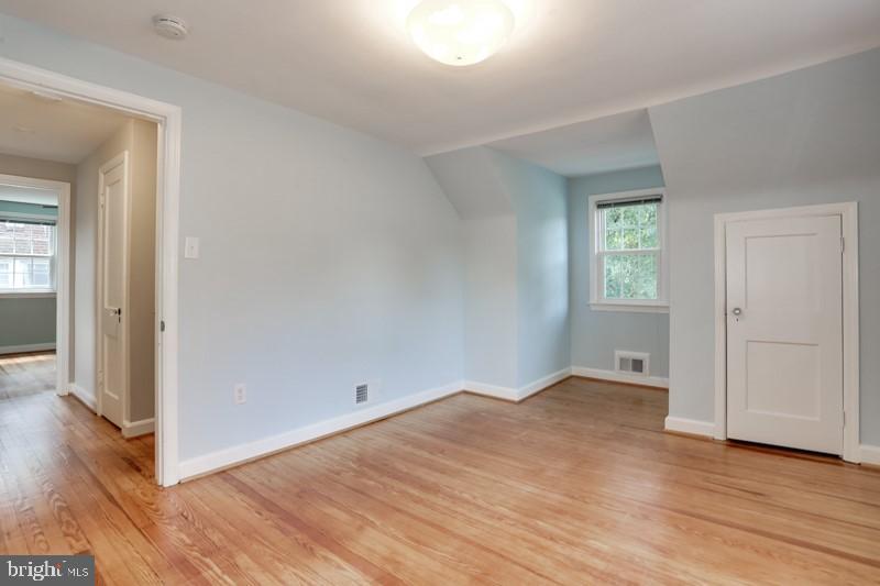 BRANDON VILLAGE - Residential Lease