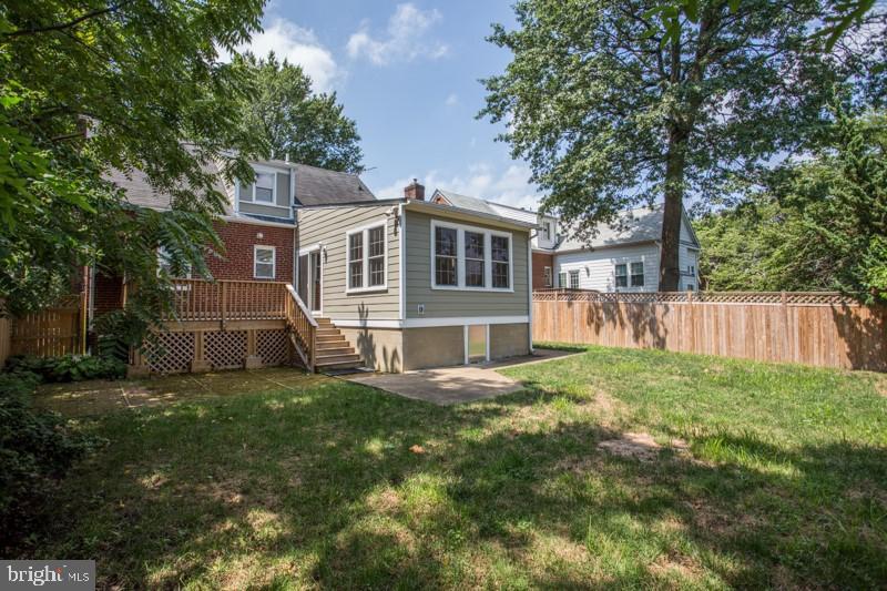 BRANDON VILLAGE - Residential Lease