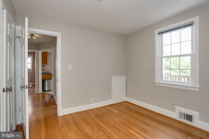 BRANDON VILLAGE - Residential Lease