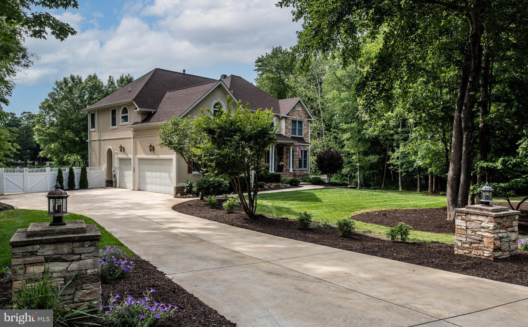 FAWN LAKE - Residential