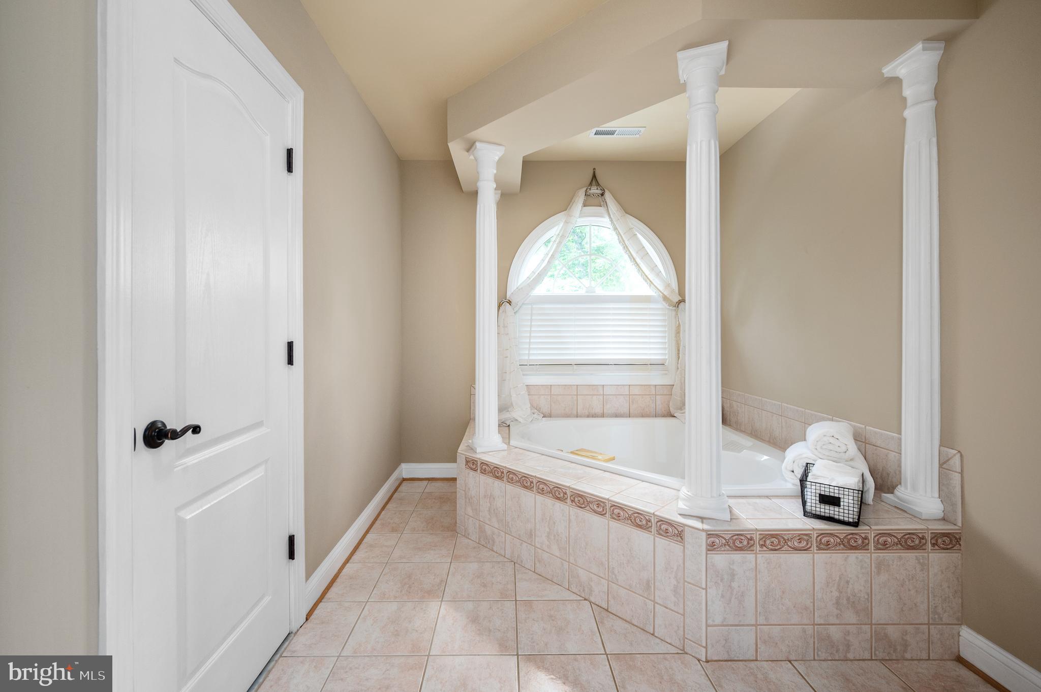 FAWN LAKE - Residential