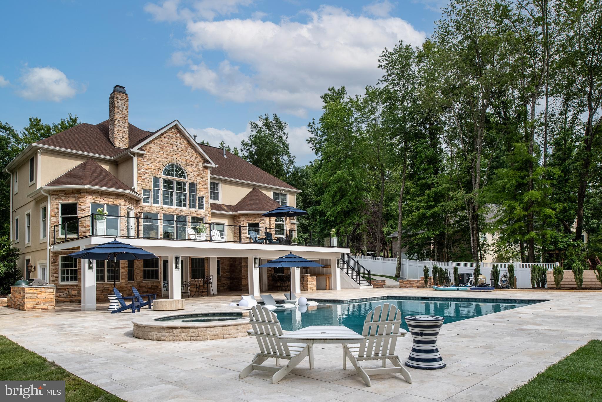 FAWN LAKE - Residential