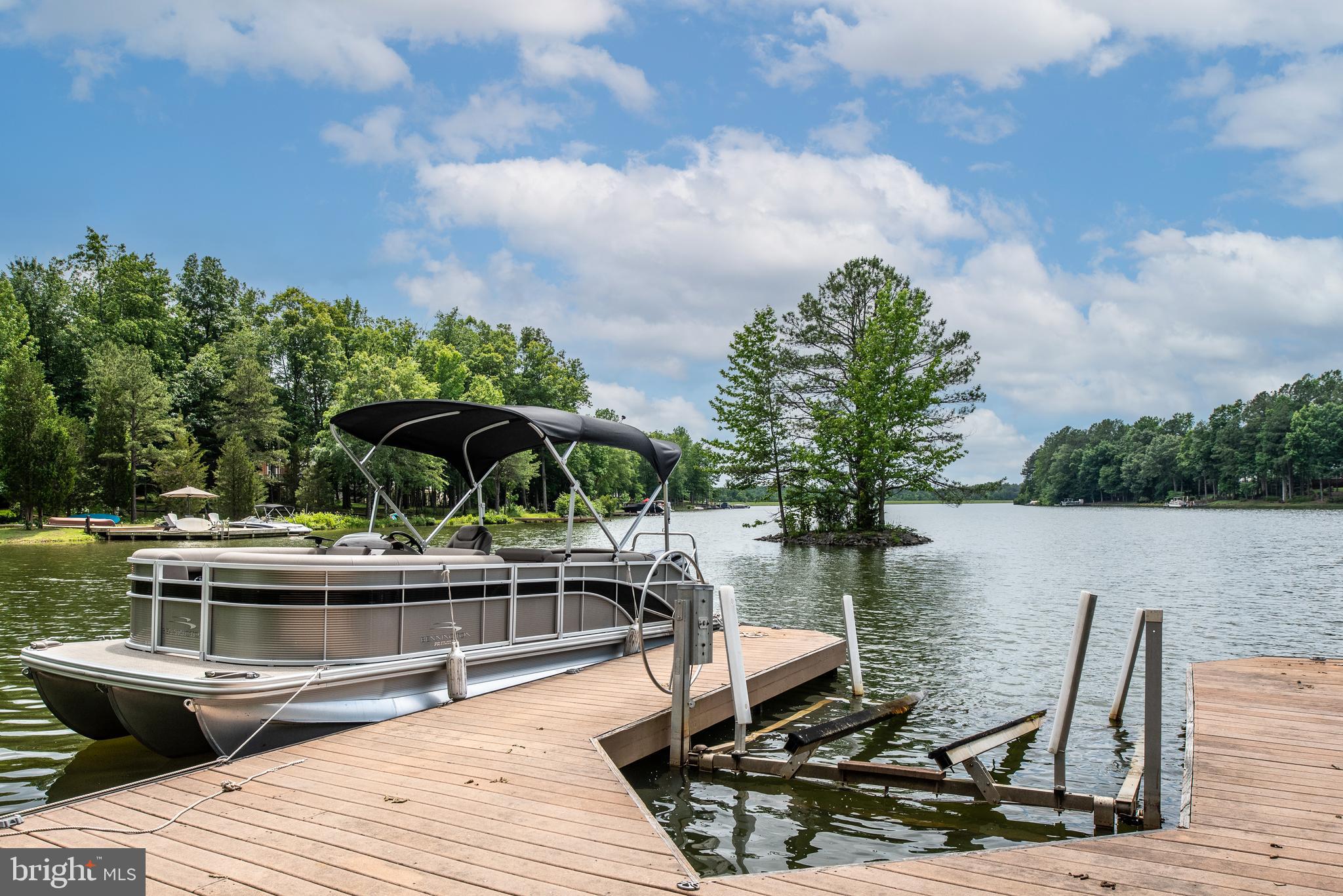 FAWN LAKE - Residential
