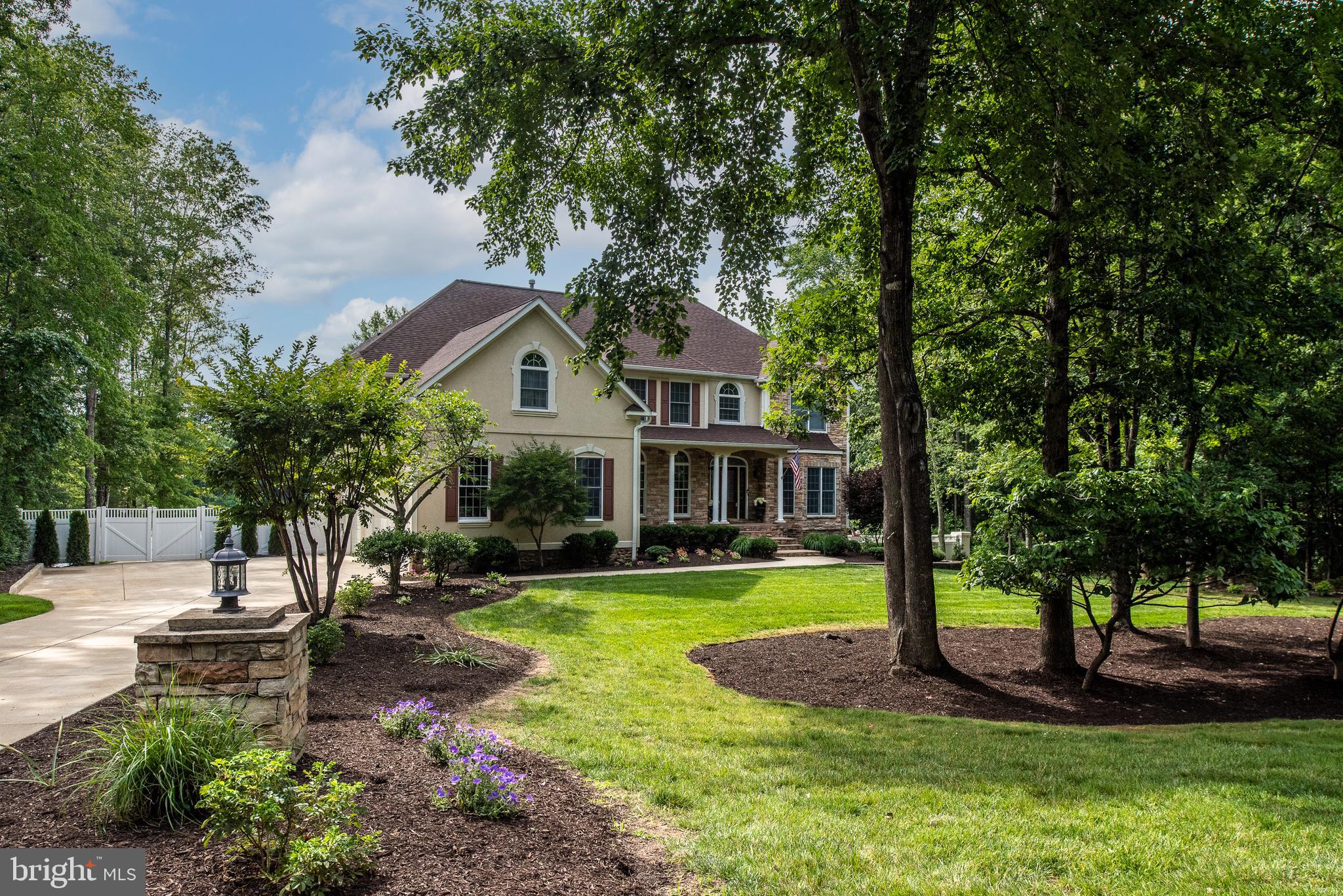 FAWN LAKE - Residential