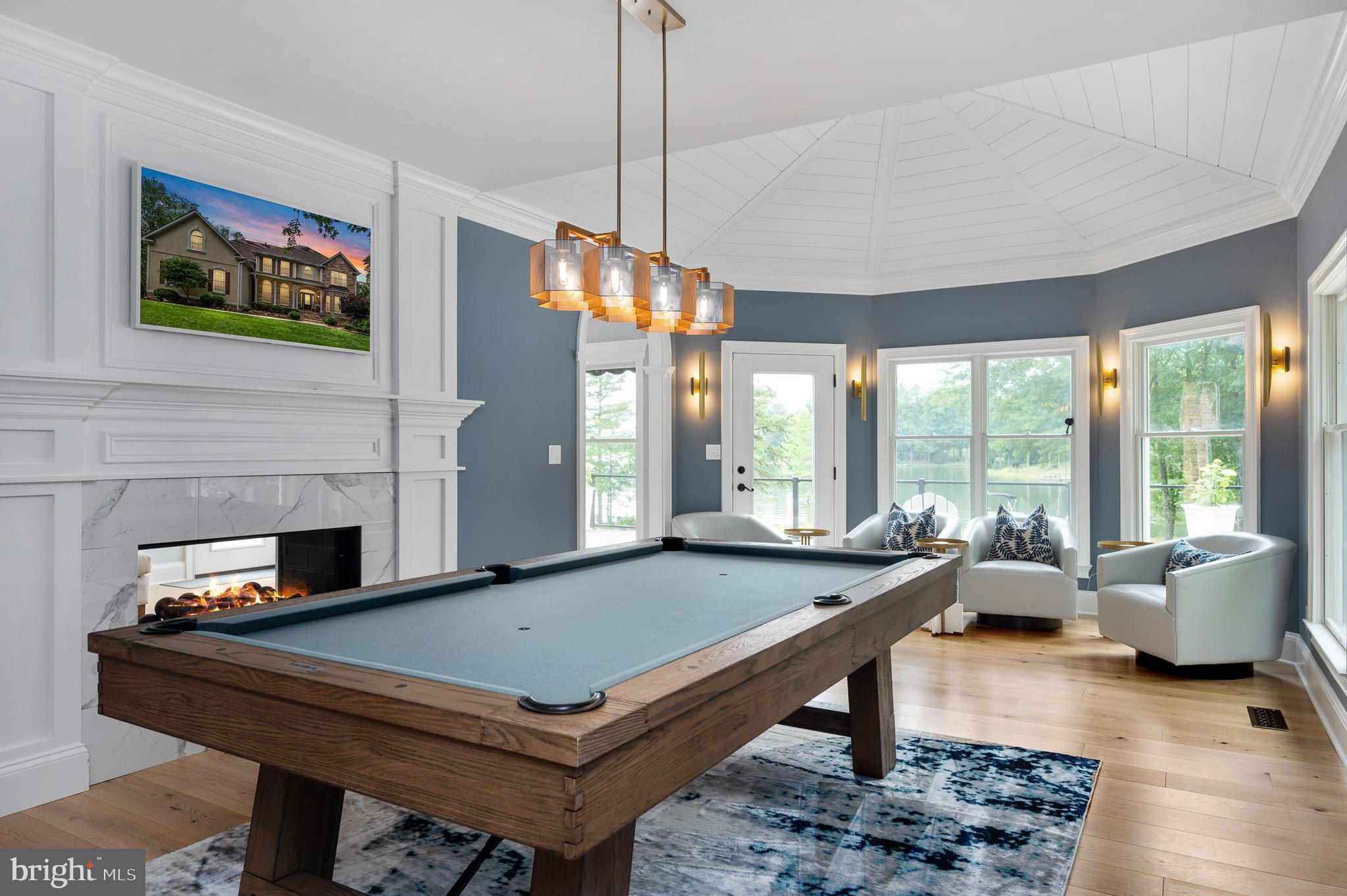 FAWN LAKE - Residential