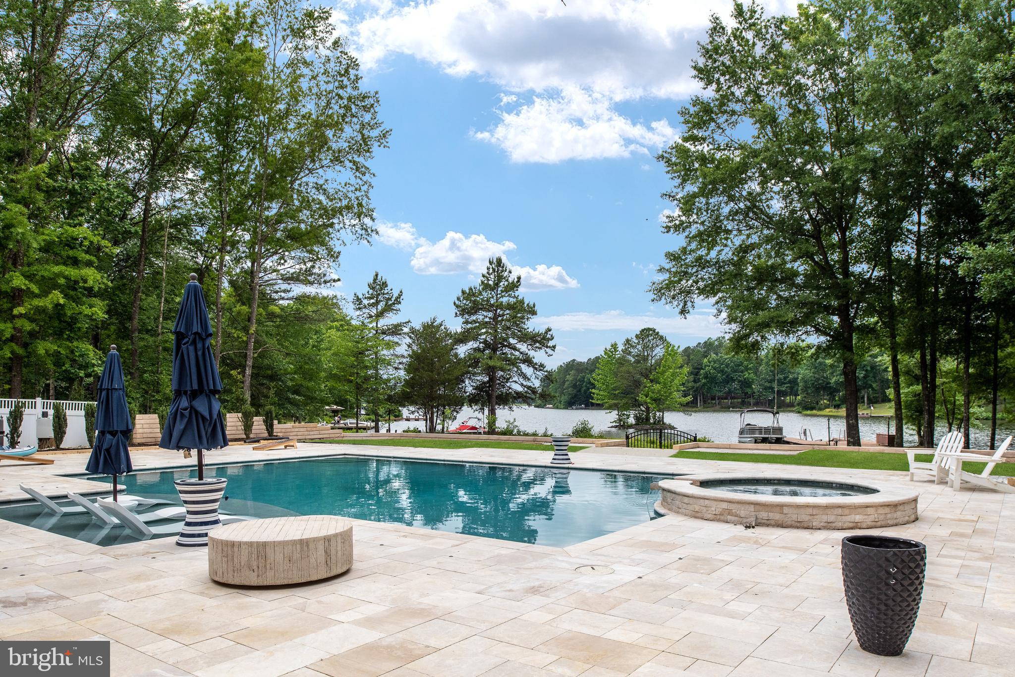 FAWN LAKE - Residential