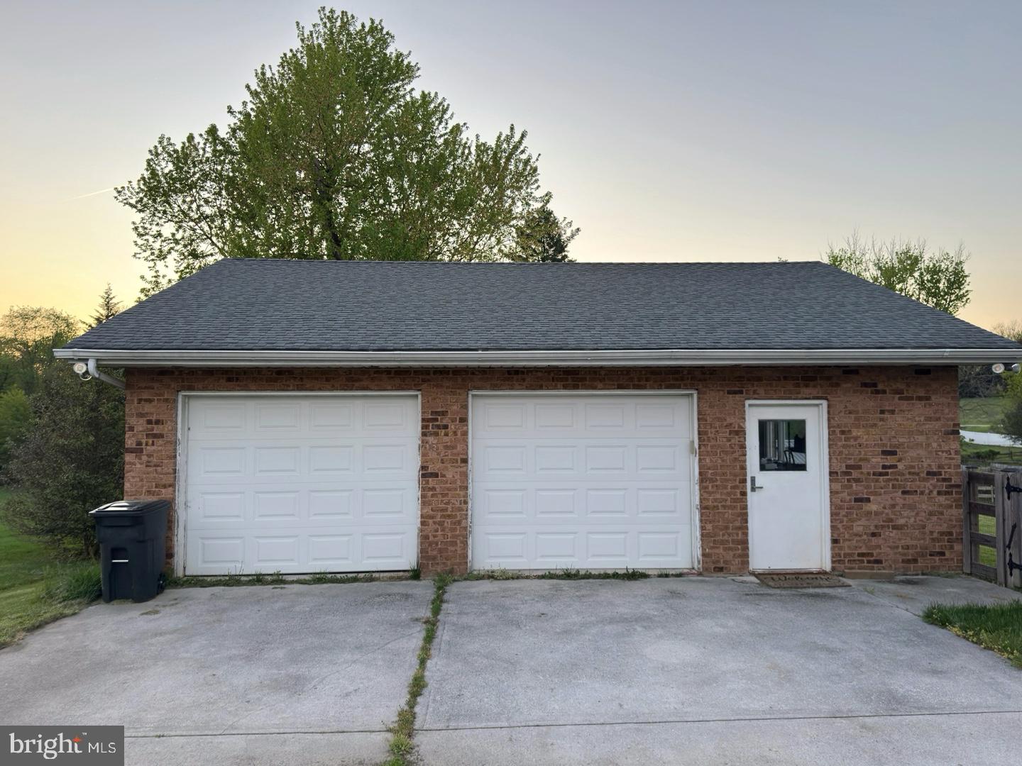 2708 HUNTING RIDGE COURT