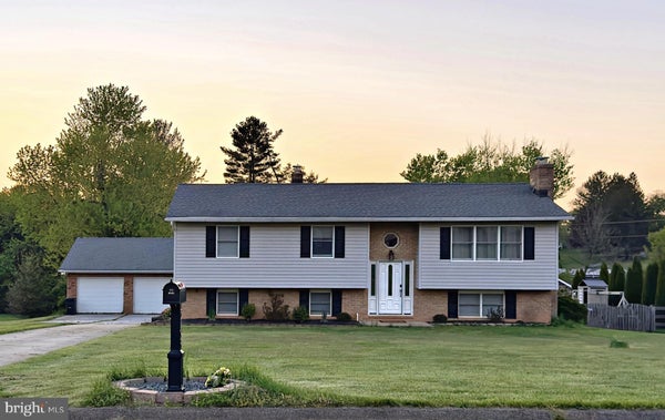 2708 HUNTING RIDGE CT, BALDWIN, MD 21013 - Image 41bee2c9c99d2dc9d496a02a5a5690e9/758655319