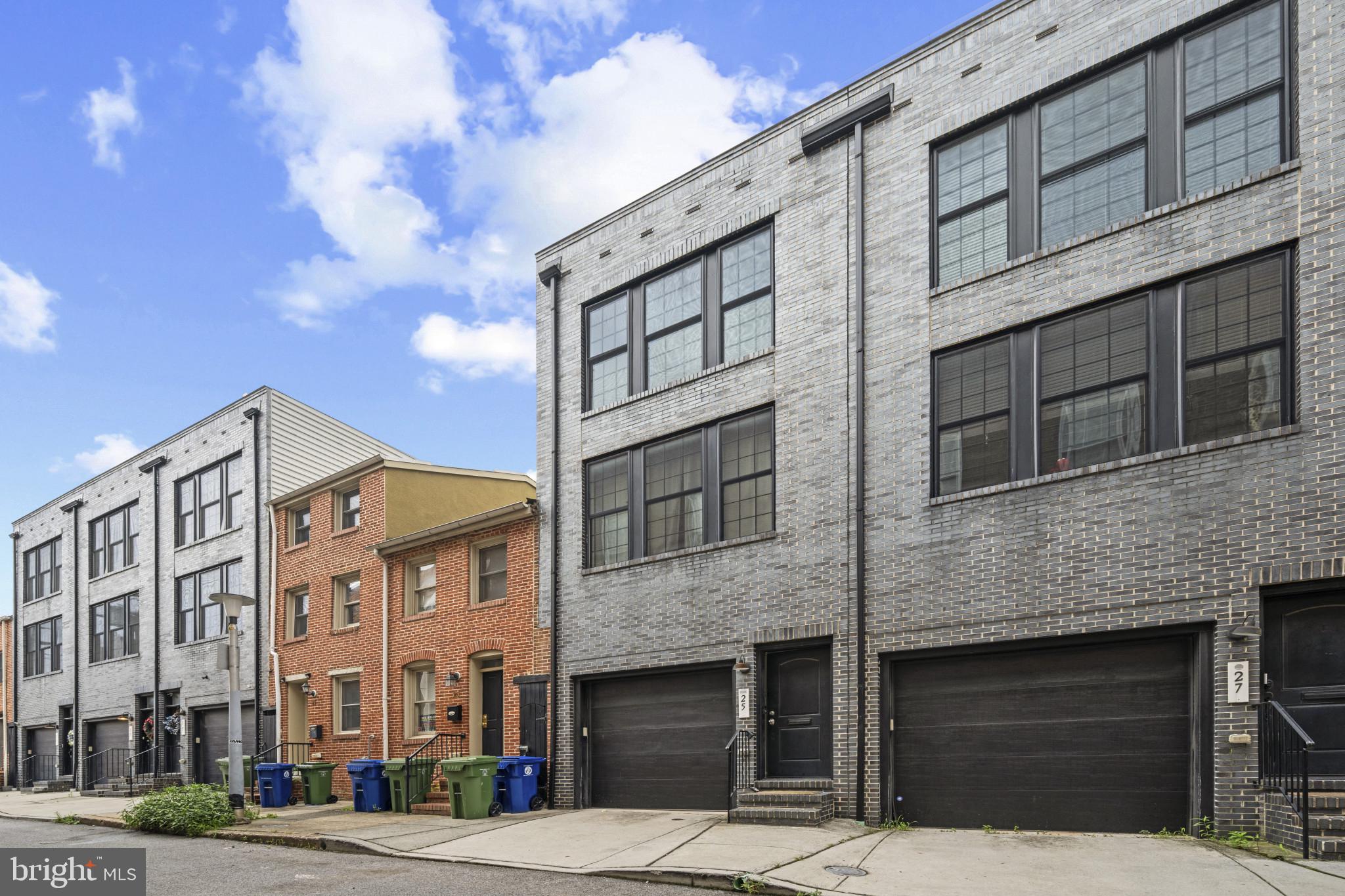 25 S CHAPEL STREET S
