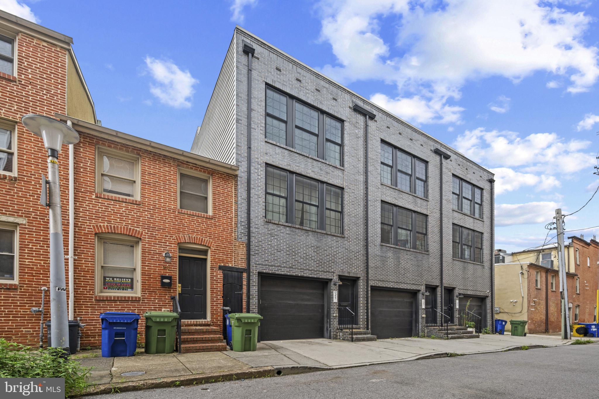 25 S CHAPEL STREET S