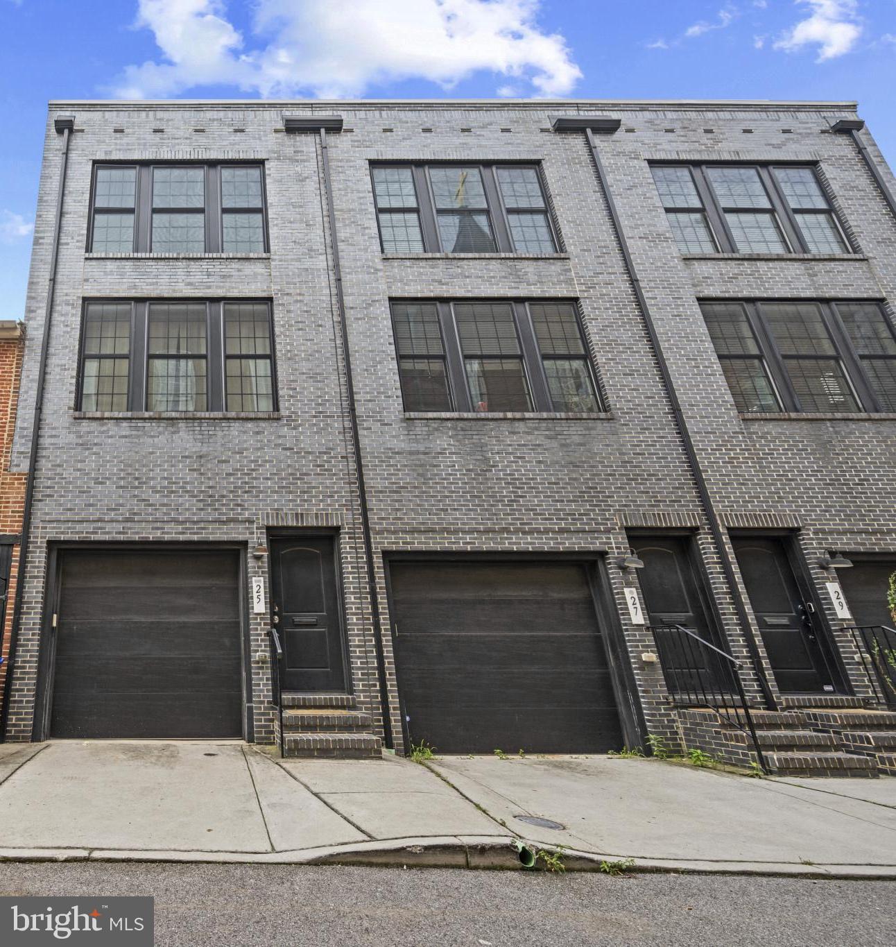 25 S CHAPEL STREET S
