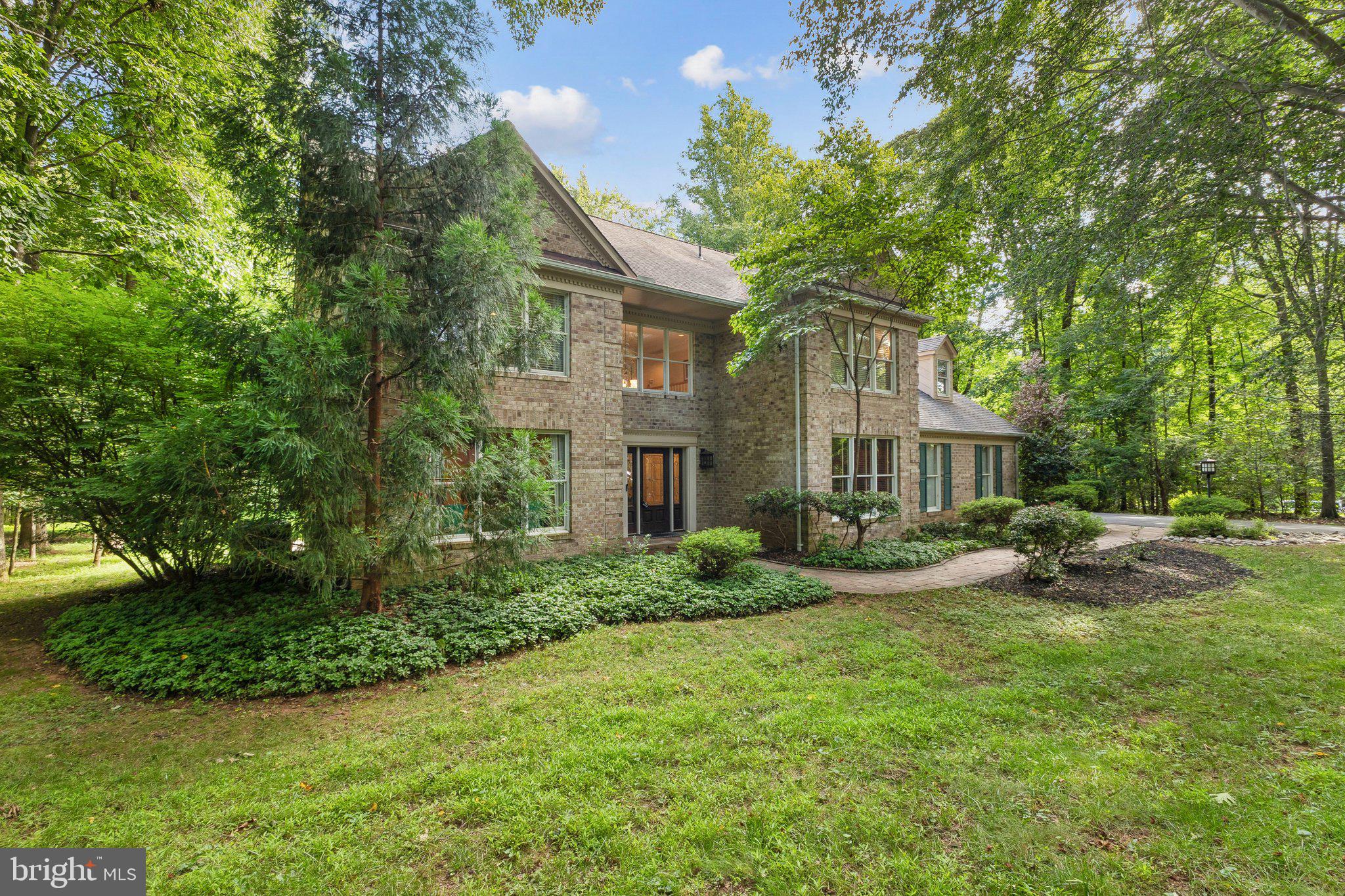 5843 OLD DOMINION COURT