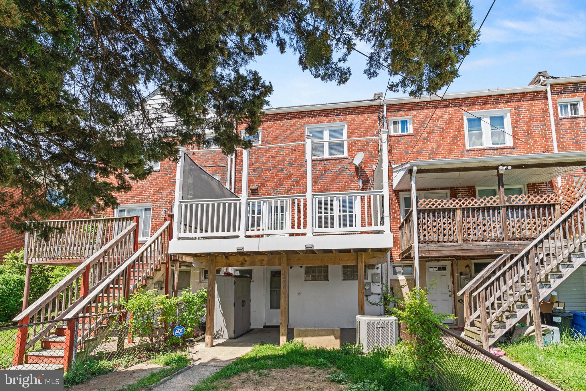 PARKVILLE - Residential Lease