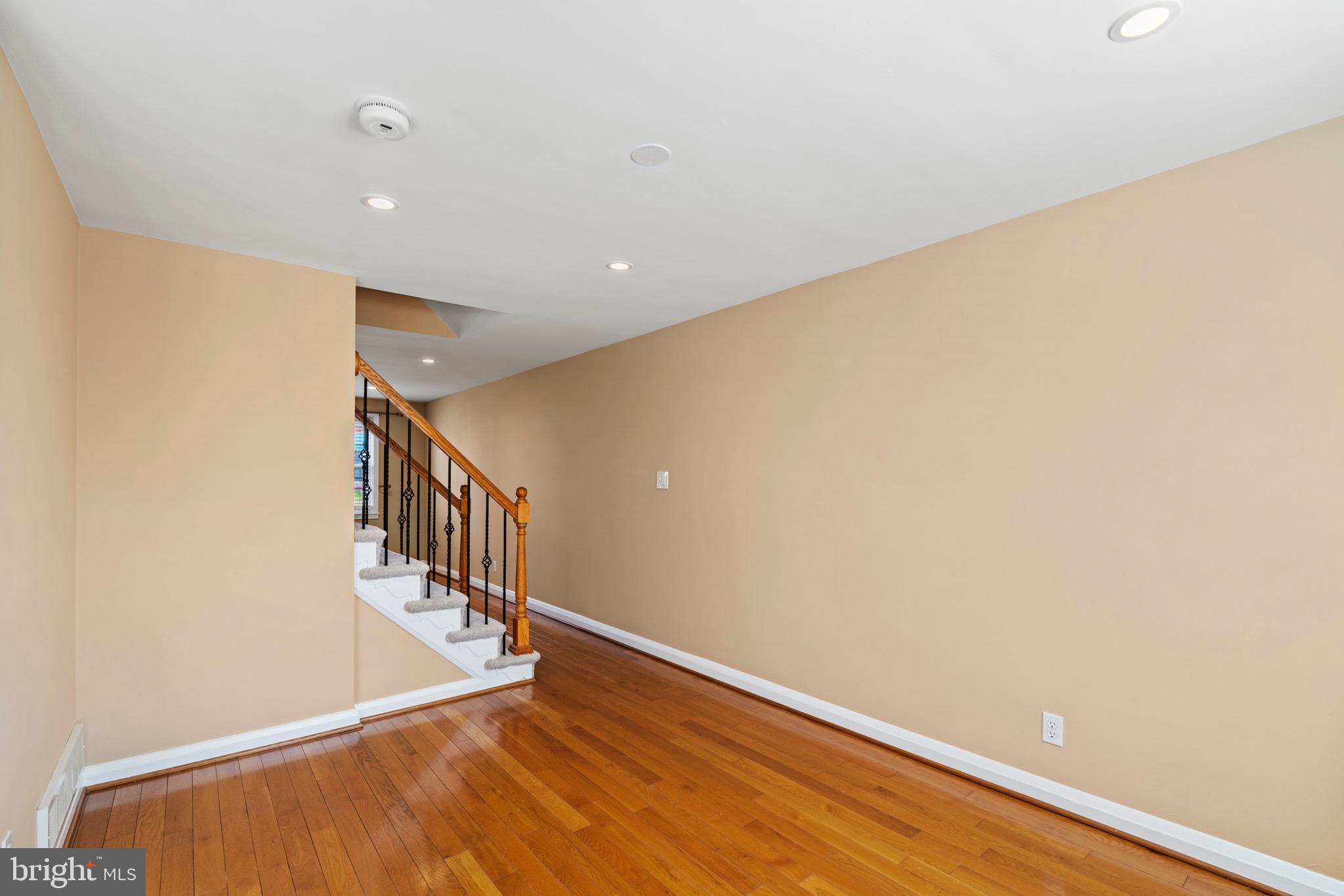 PARKVILLE - Residential Lease