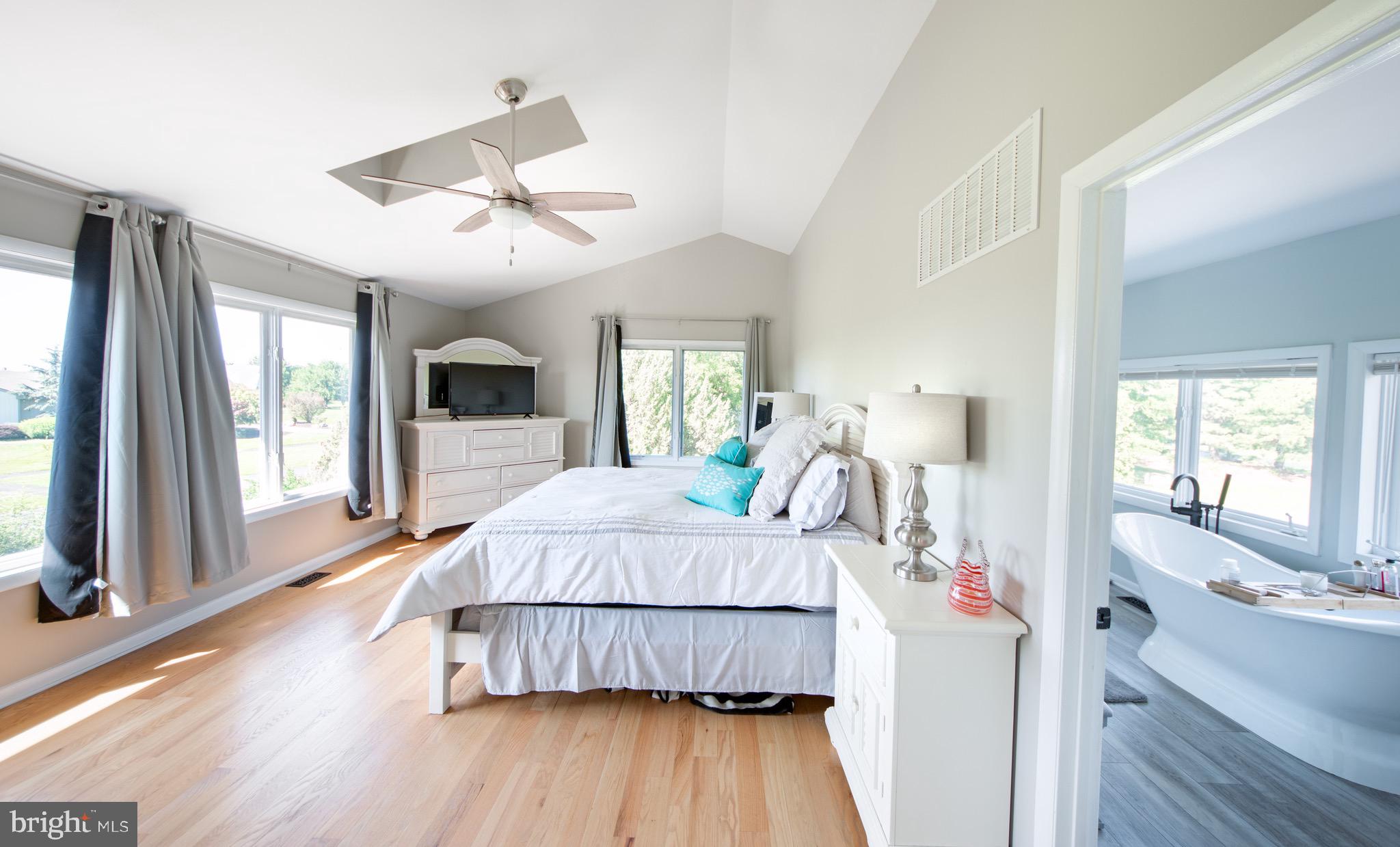 COVE CREEK CLUB - Residential