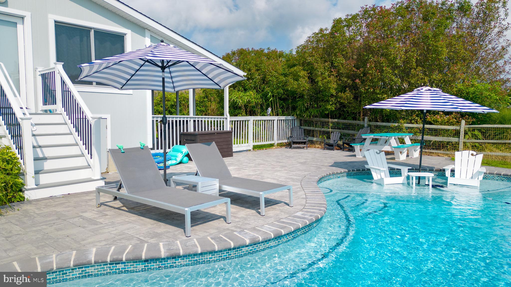 COVE CREEK CLUB - Residential