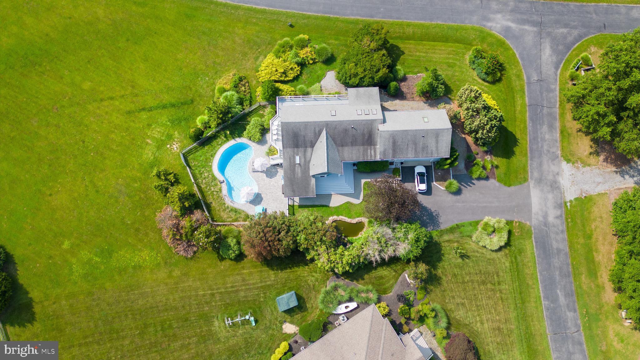 COVE CREEK CLUB - Residential