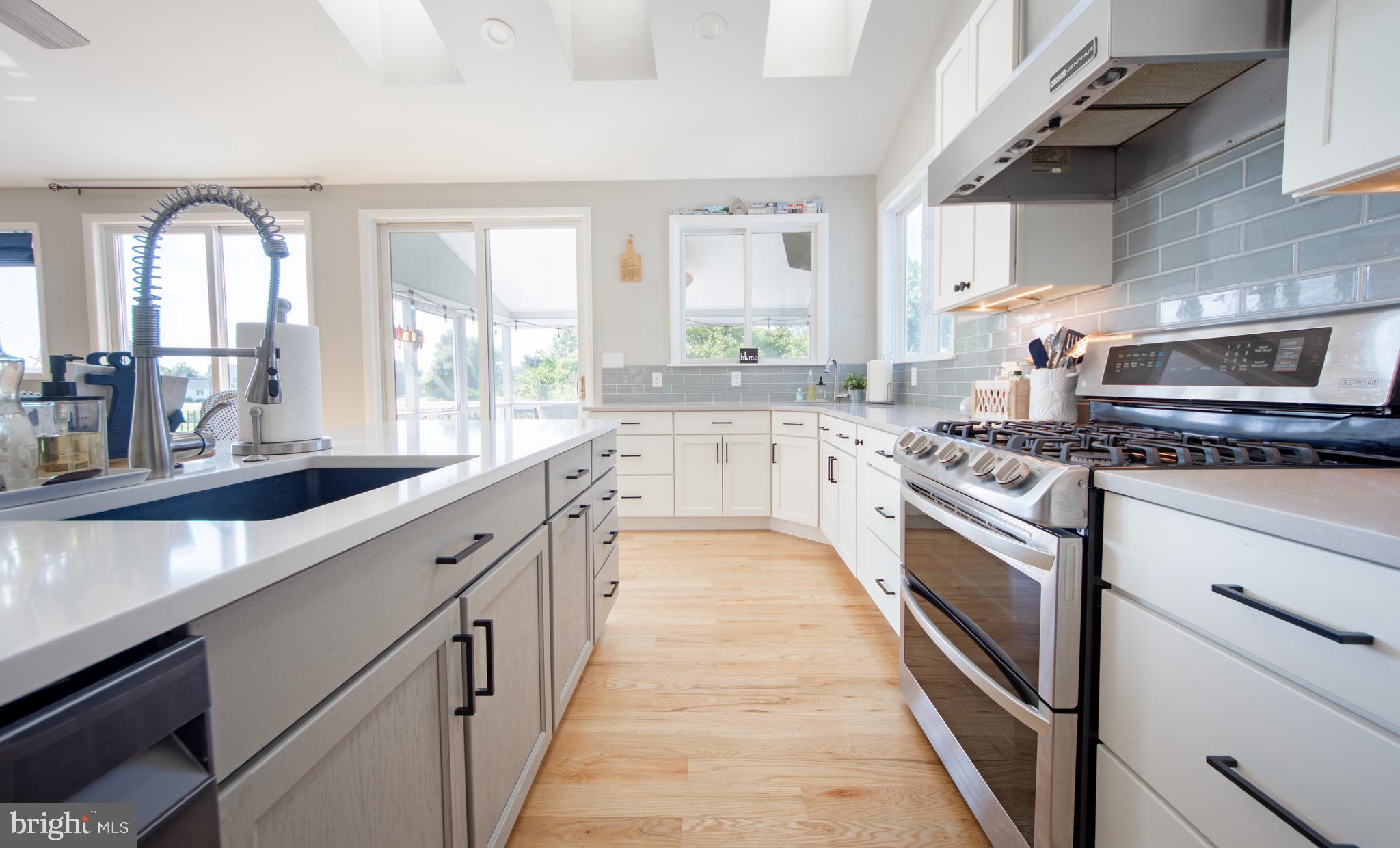 COVE CREEK CLUB - Residential