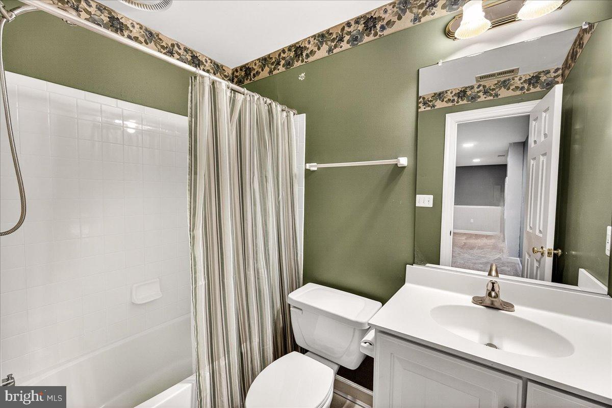 KINGS BRIDGE - Residential