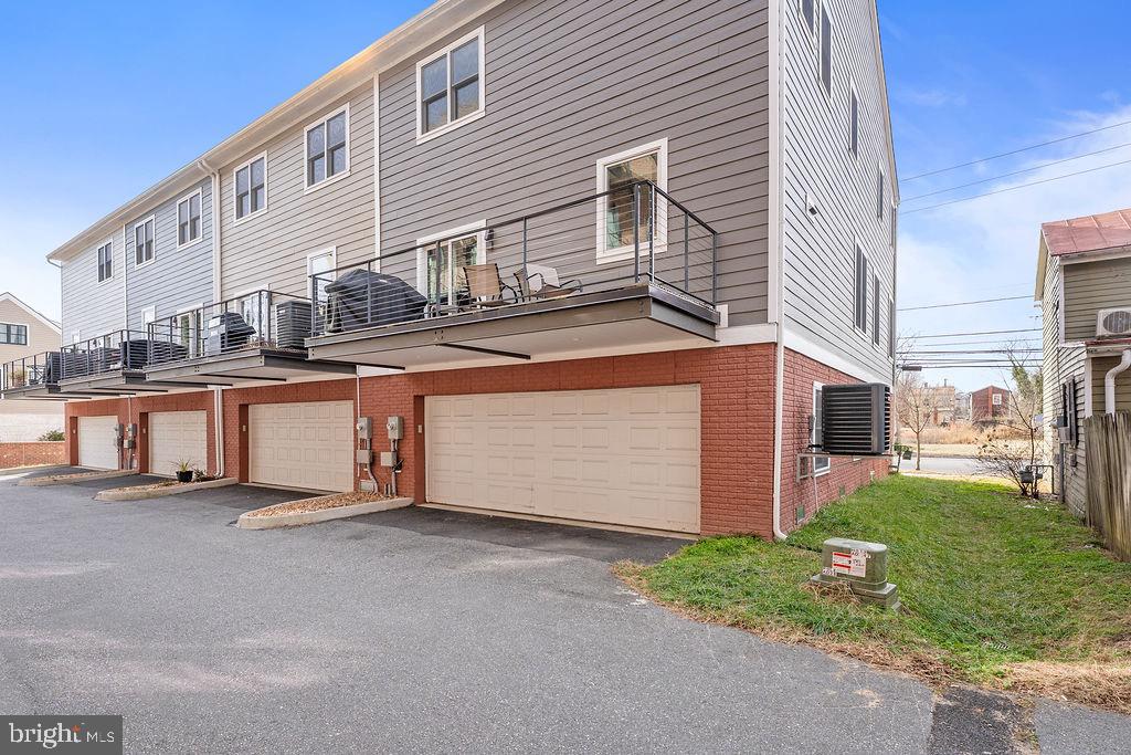 HISTORIC DISTRICT - Residential