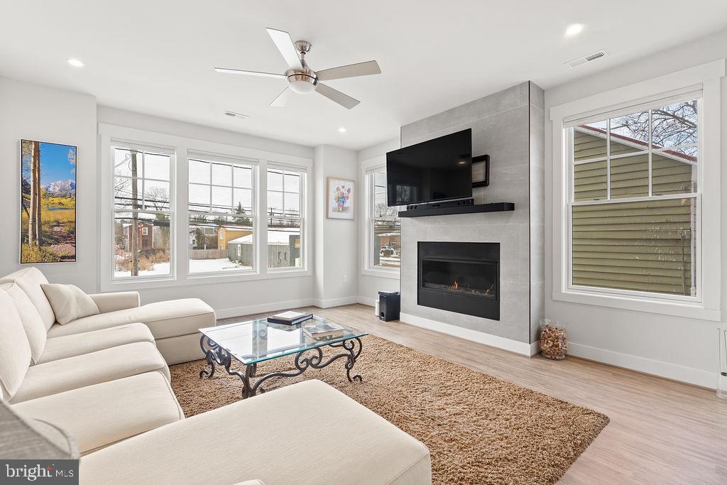 HISTORIC DISTRICT - Residential