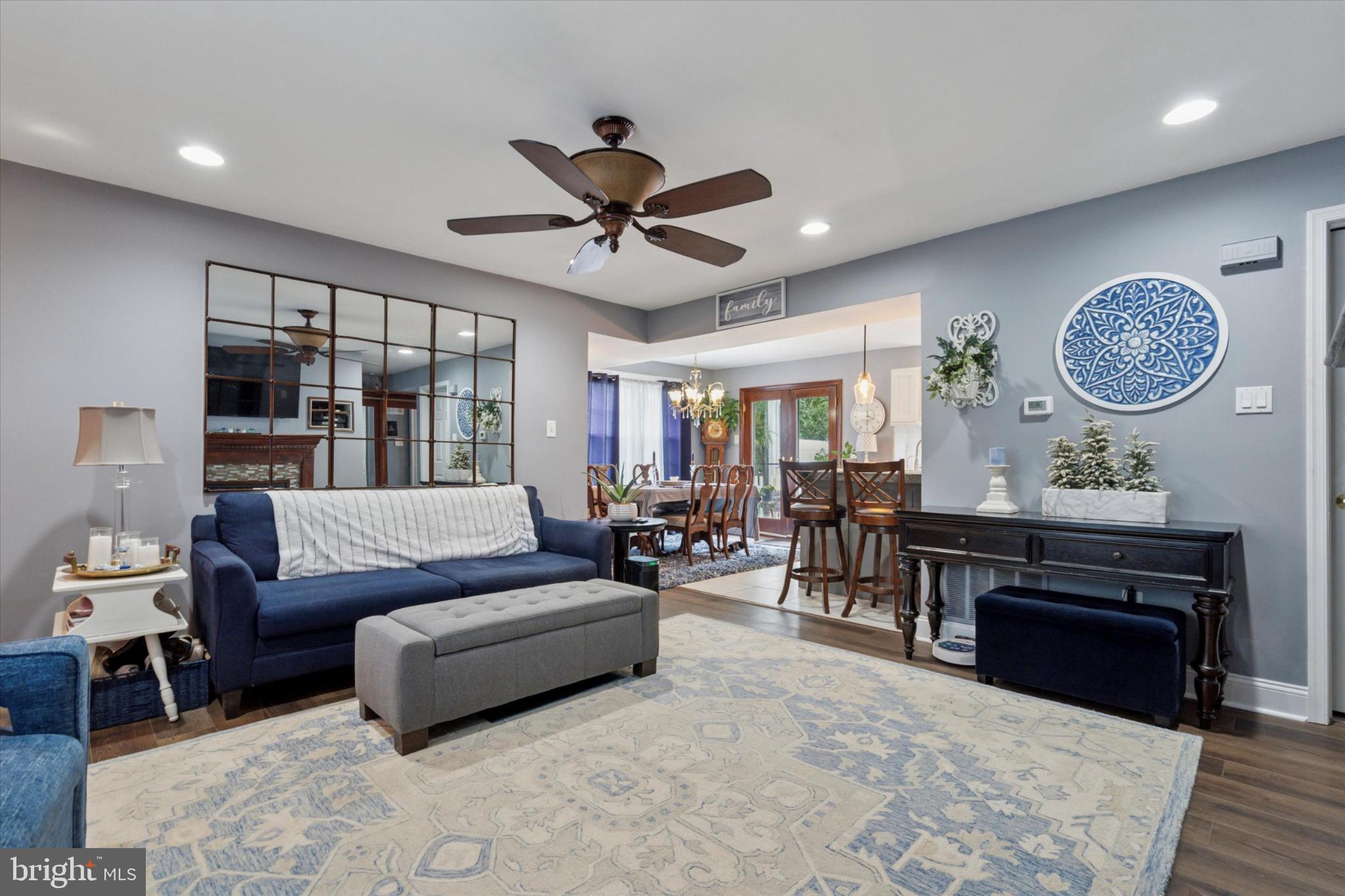 651 ROSE HOLLOW A