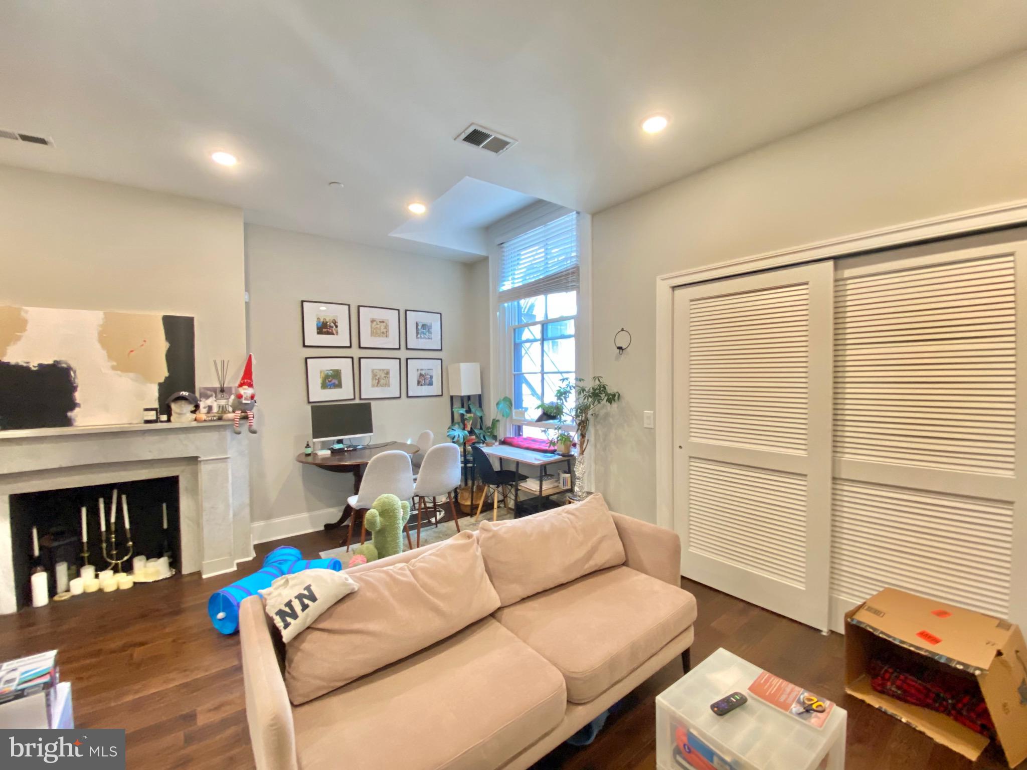 RITTENHOUSE SQUARE - Residential Lease