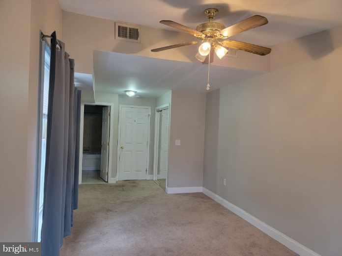 HOLLINS MARKET - Residential