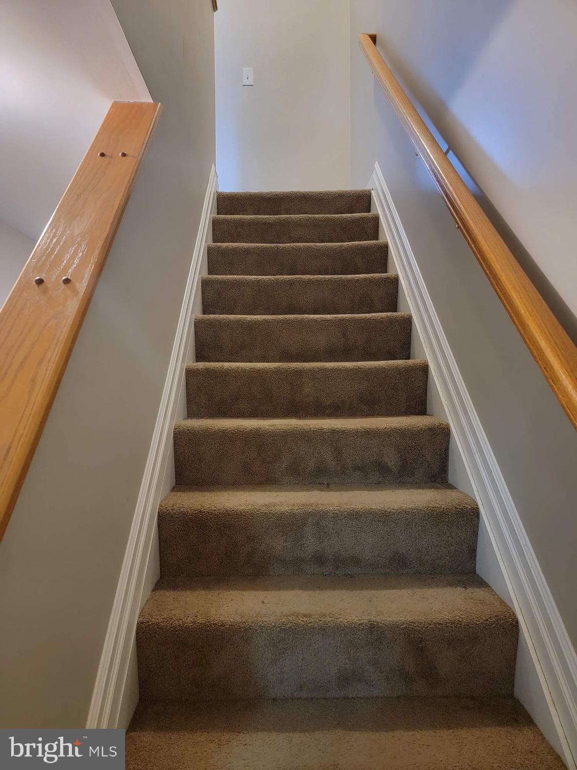 HOLLINS MARKET - Residential