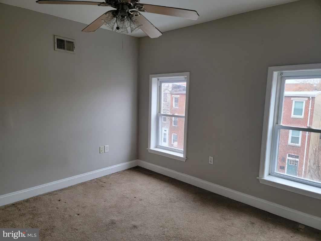 HOLLINS MARKET - Residential