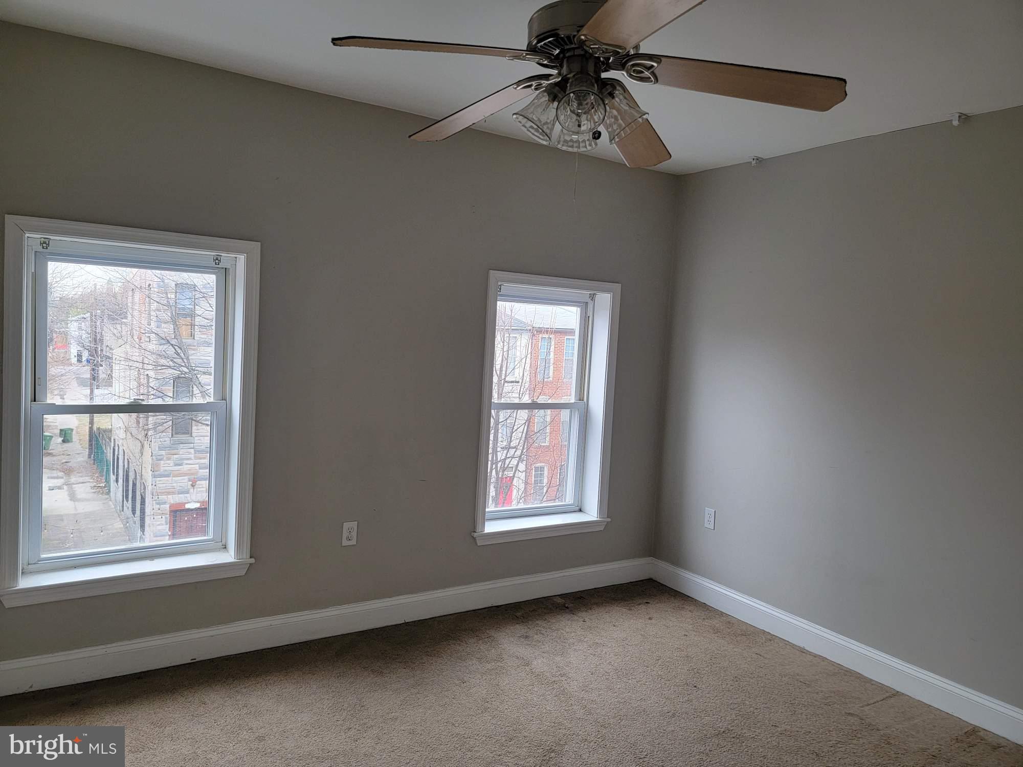 HOLLINS MARKET - Residential