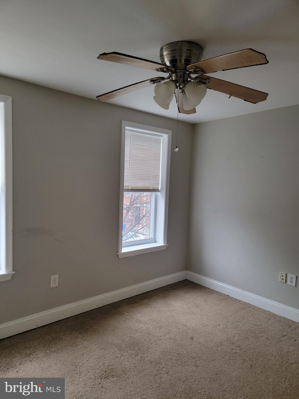 HOLLINS MARKET - Residential