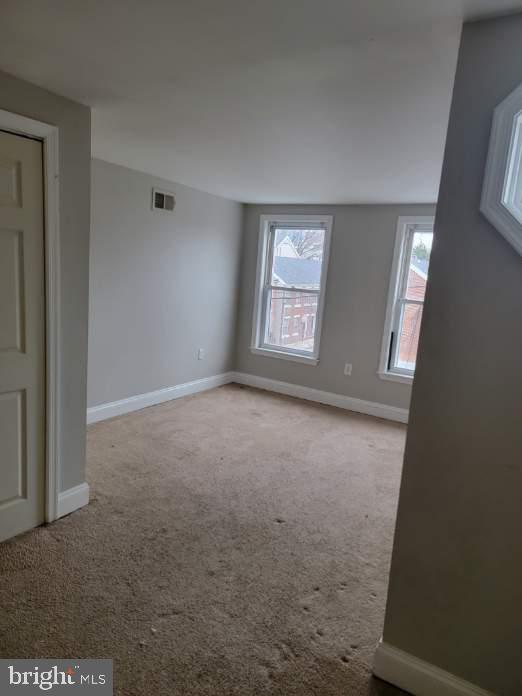 HOLLINS MARKET - Residential