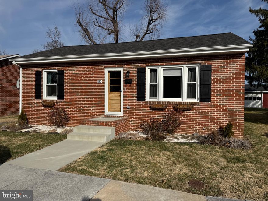 This beautifully updated all-brick 2-bedroom, 1-bath home offers the perfect blend of charm and modern convenience. Completely renovated just two years ago, this home feels like new and is truly move-in ready. Ideal for a first-time homebuyer, investor, or anyone seeking comfortable one-level living.
Major updates include newly studded walls with all-new insulation and drywall, updated electrical wiring, new HVAC system with digital thermostat, new windows, recessed lighting throughout, ceiling fans, and a newer water heater. Original hardwood floors have been sanded and refinished, complemented by new solid interior doors and luxury vinyl plank flooring in the kitchen.
The updated kitchen features soft-close cabinetry, upgraded counter tops, a stainless steel sink, and stainless steel appliances. Outdoor improvements include a new Trex deck at the rear of the home, along with a new front sidewalk and stoop.
Conveniently located minutes from I-81, making it ideal for commuters, and within walking distance to downtown shopping, the town park, and river walk. A rare opportunity to own a fully updated, low-maintenance home in a highly walkable and accessible location.