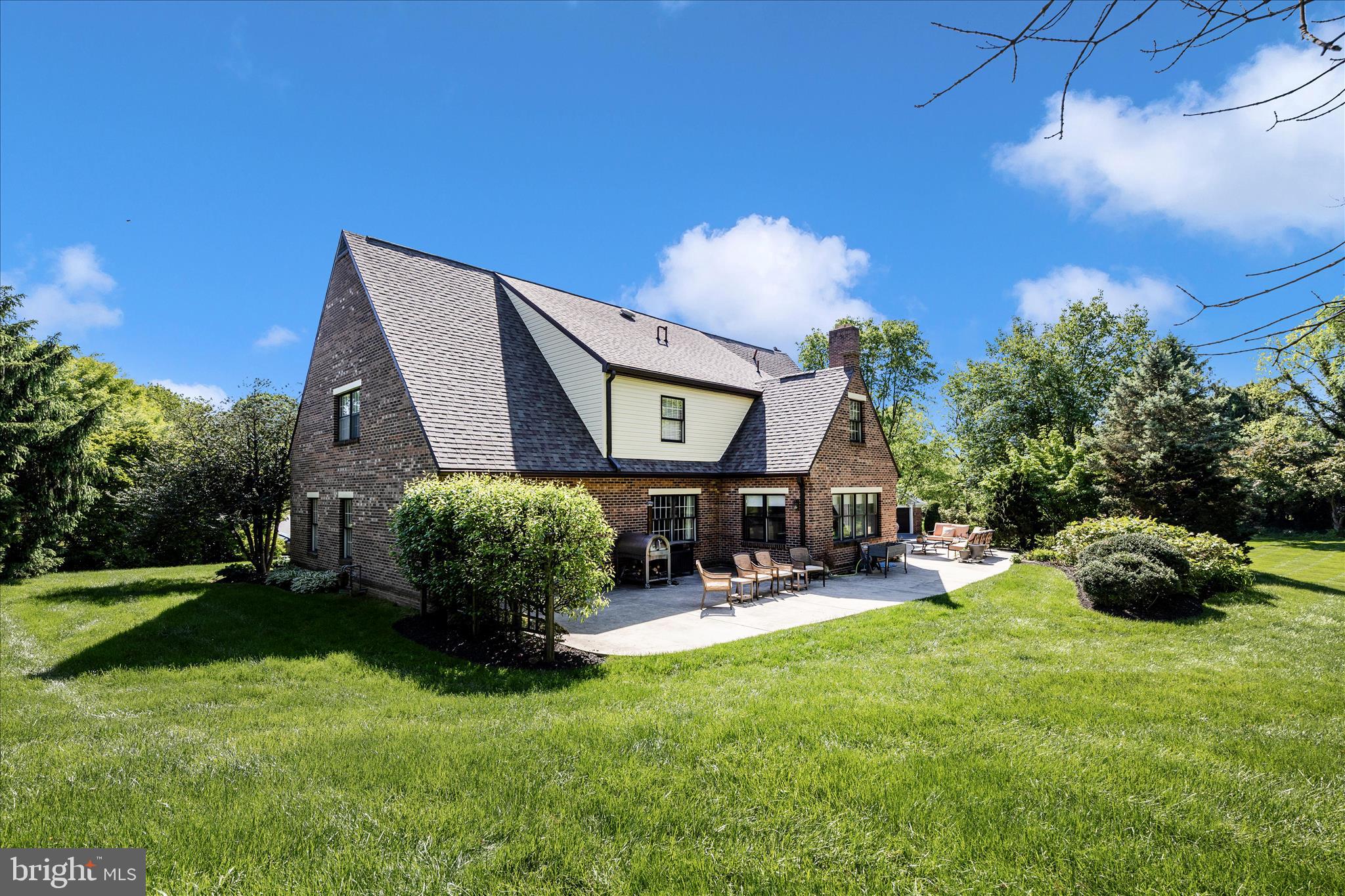 FOUNTAIN HEAD - Residential