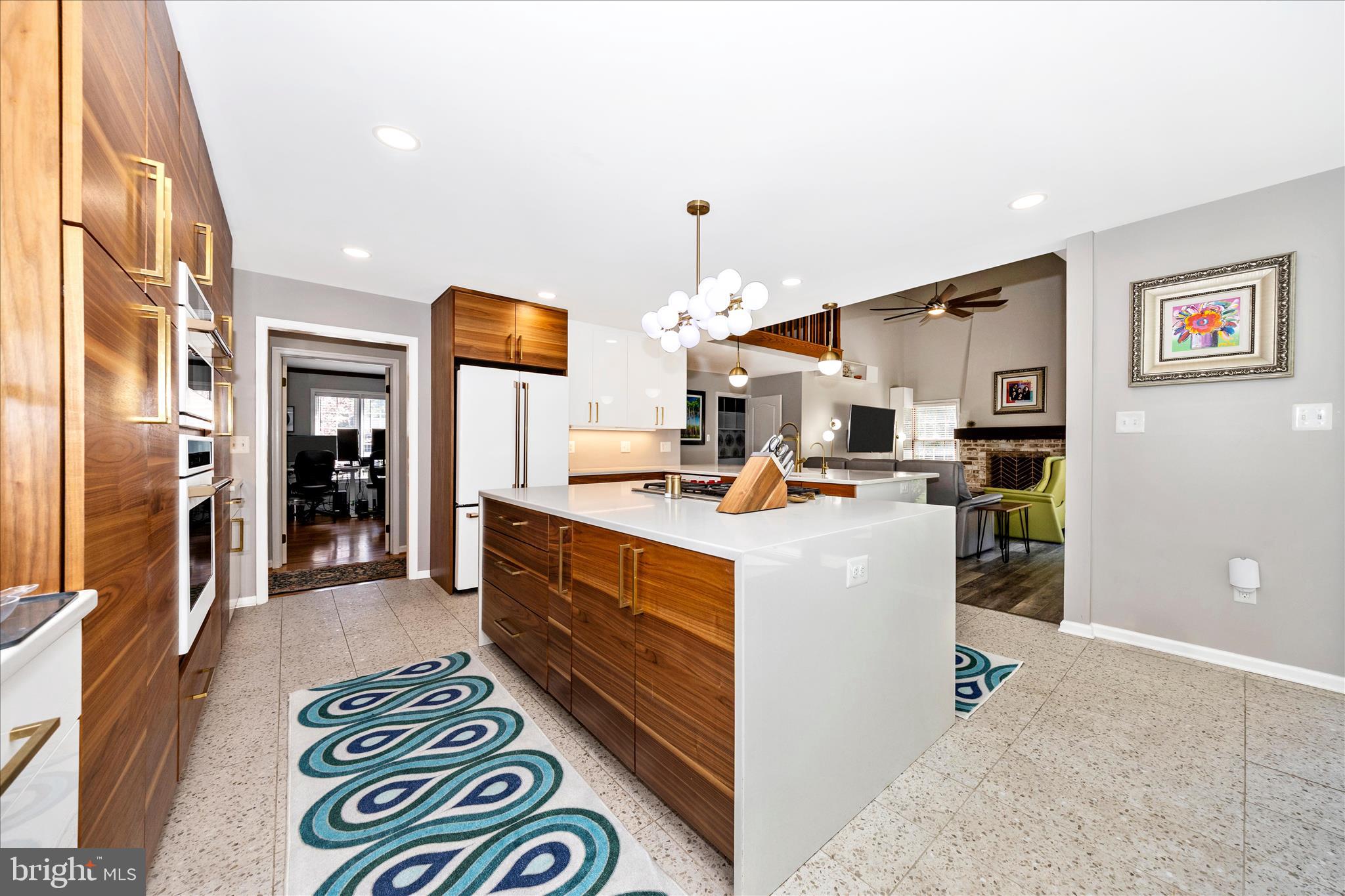 FOUNTAIN HEAD - Residential