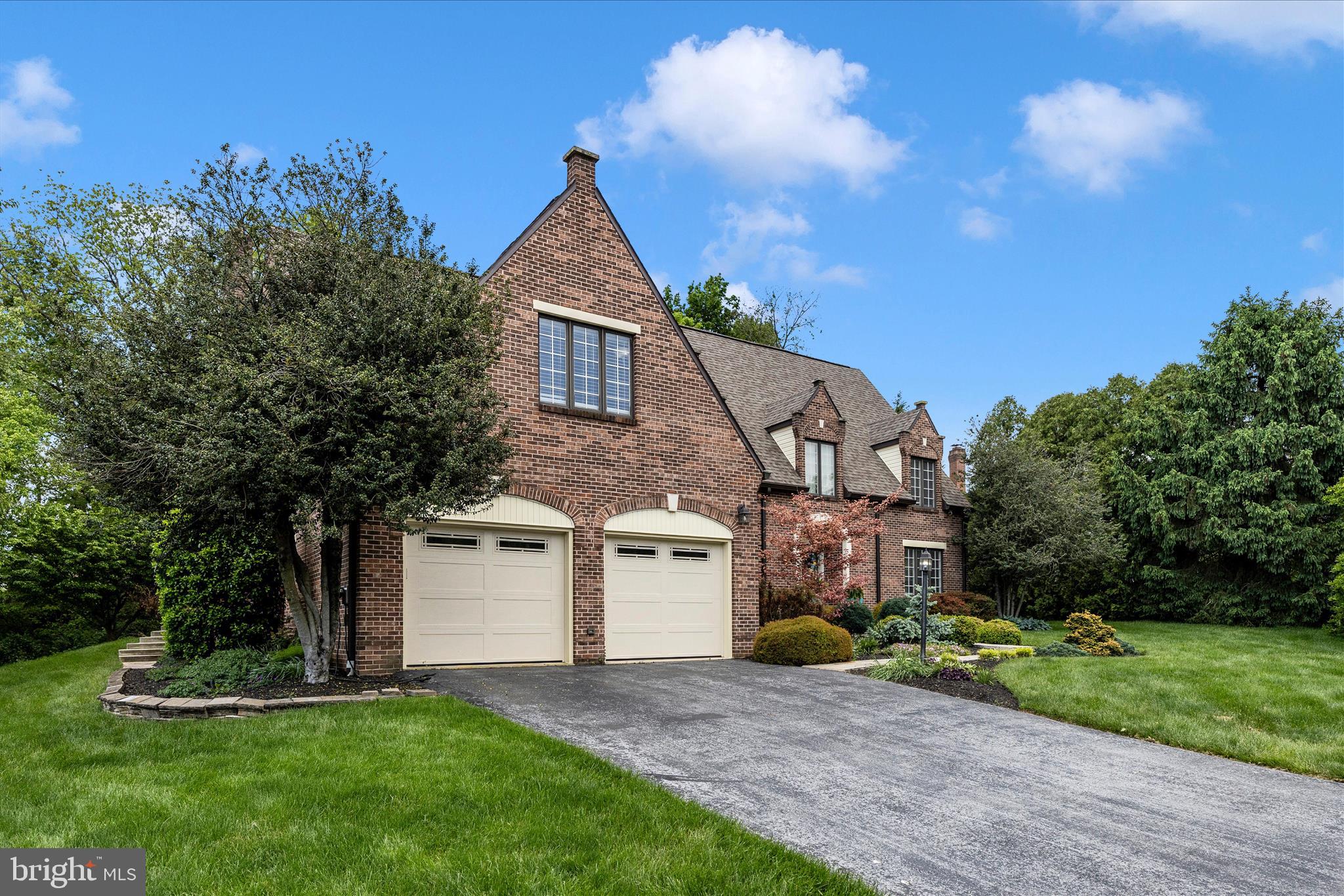 FOUNTAIN HEAD - Residential
