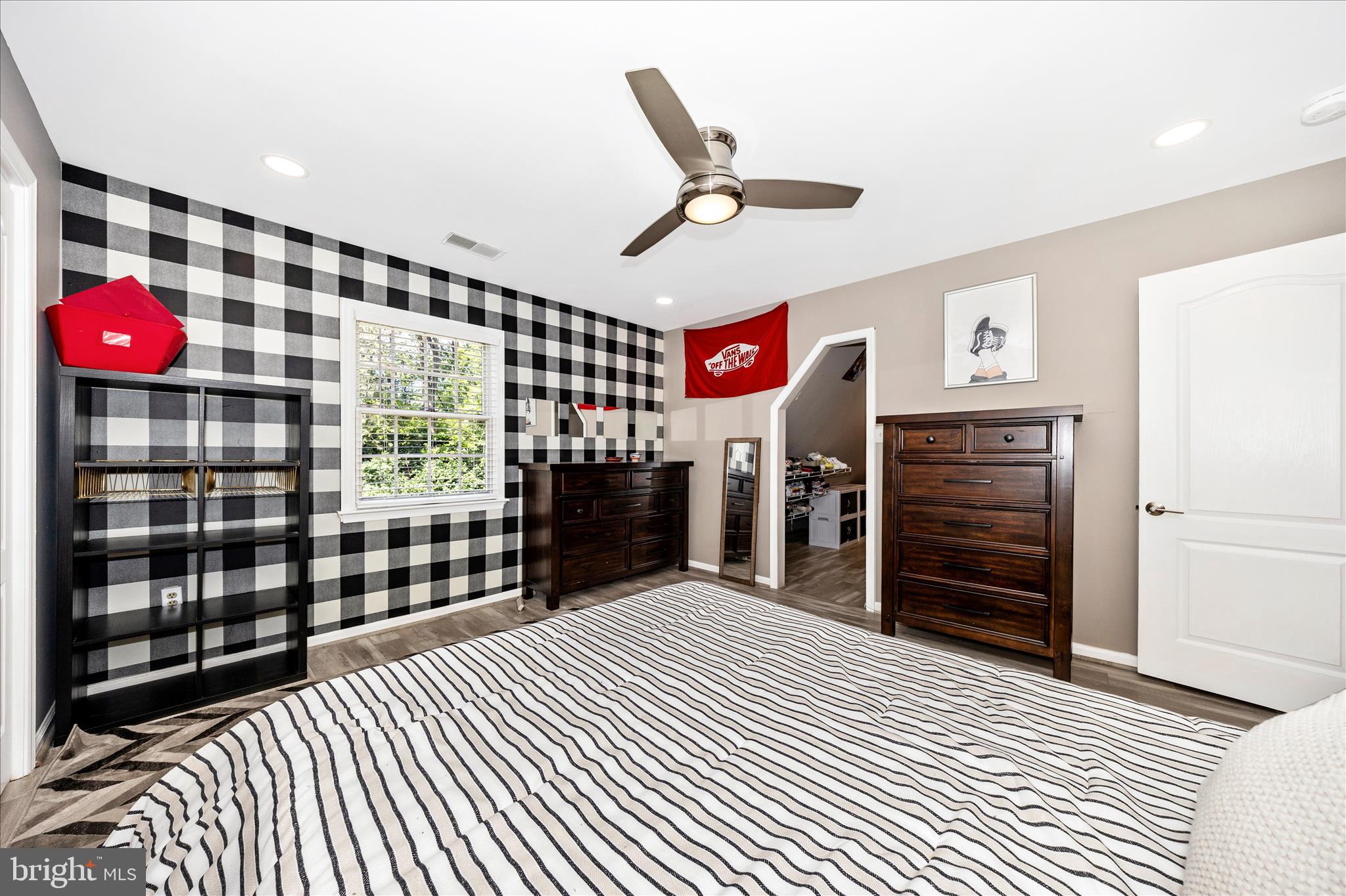 FOUNTAIN HEAD - Residential
