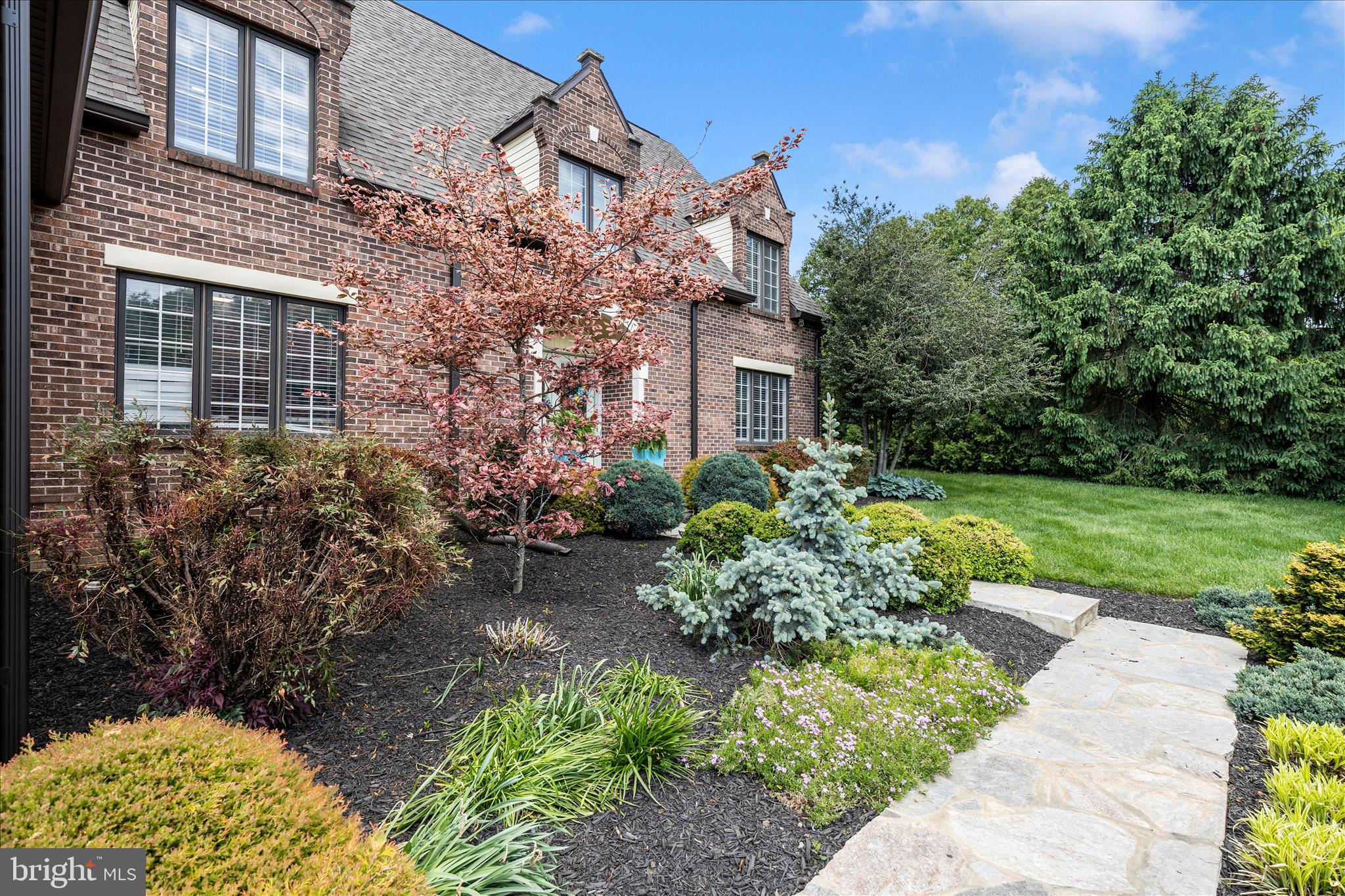 FOUNTAIN HEAD - Residential