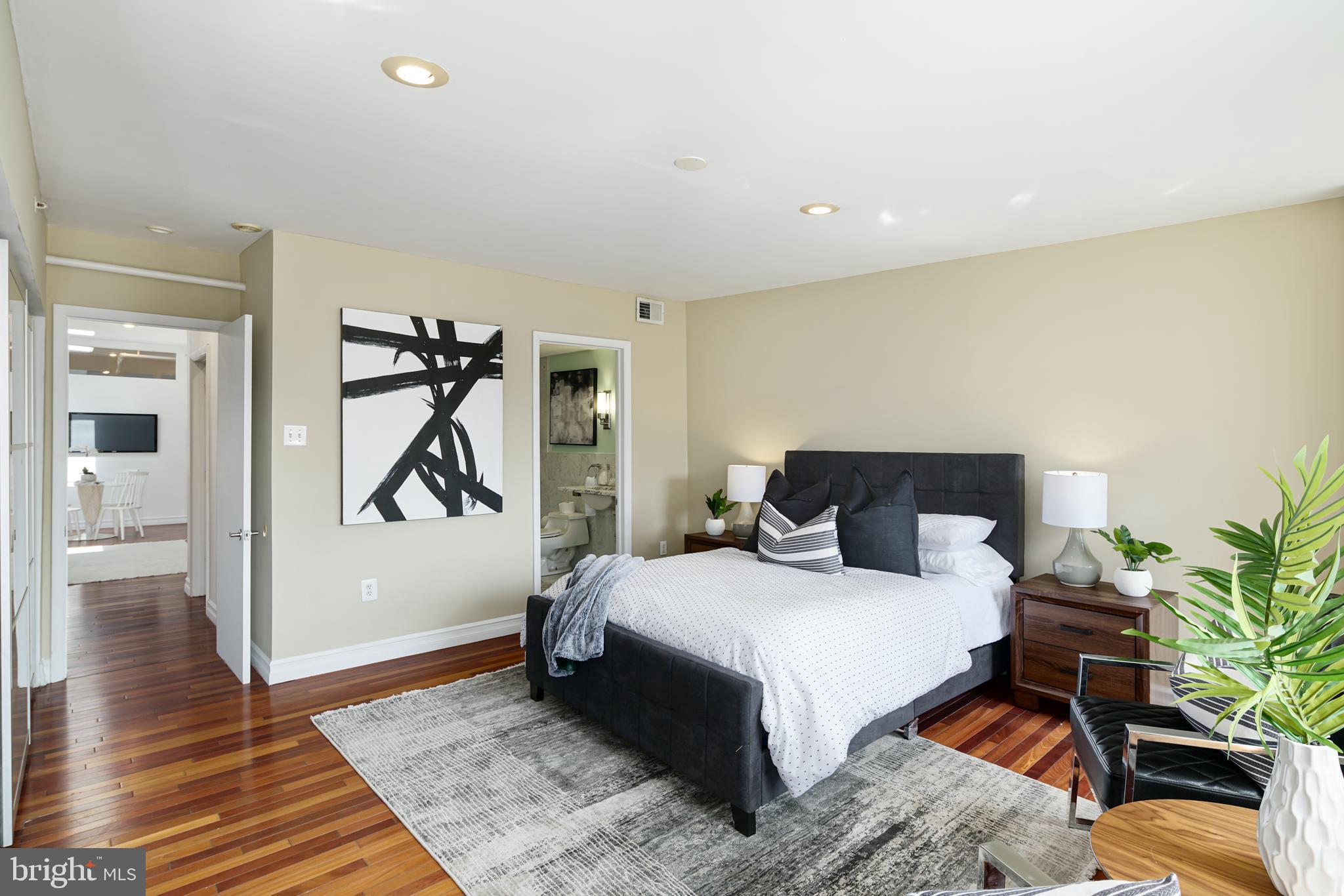 OLD CITY - Residential Lease