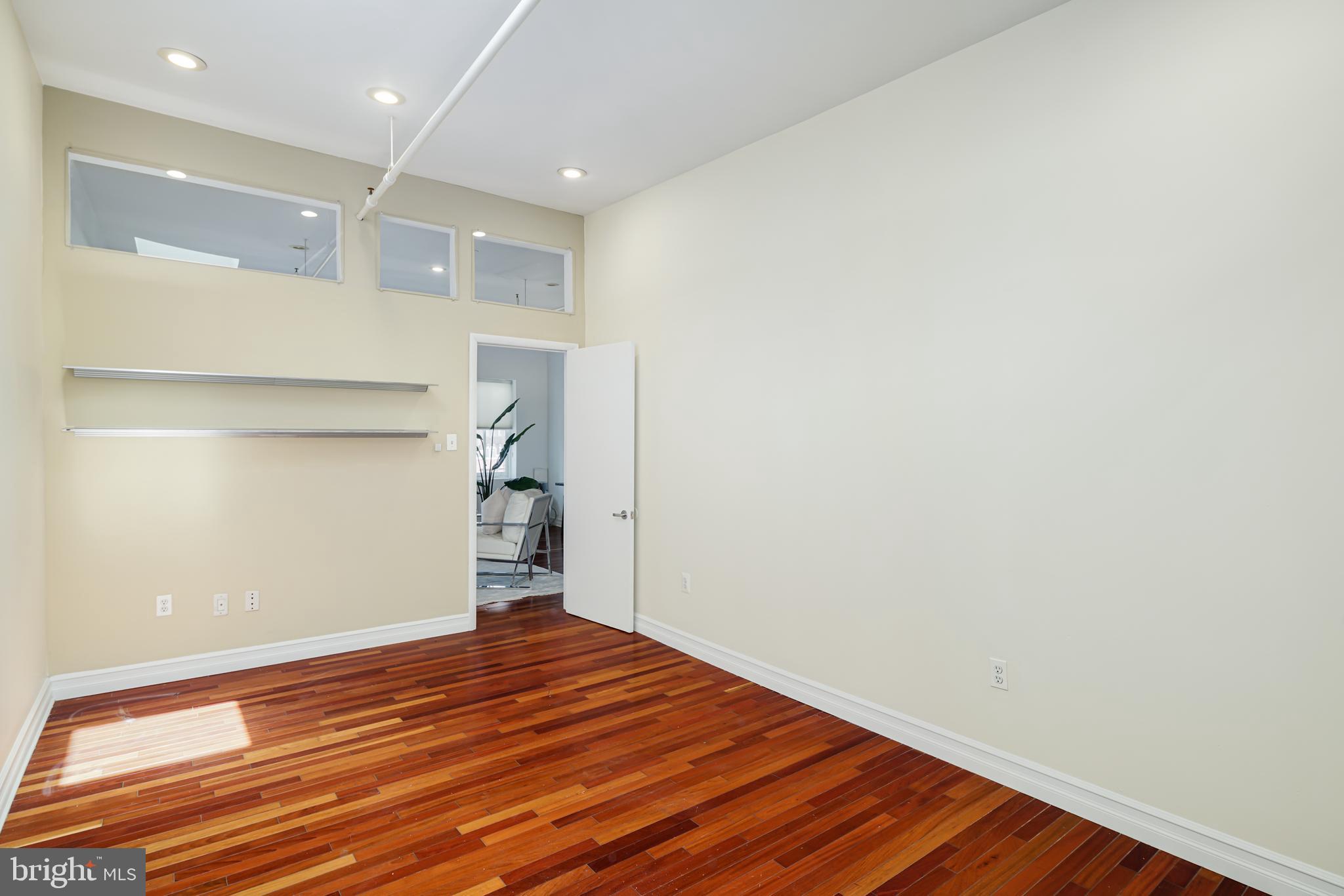 OLD CITY - Residential Lease