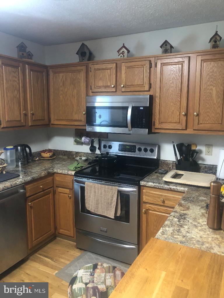 CLOVER MEADOWS - Residential