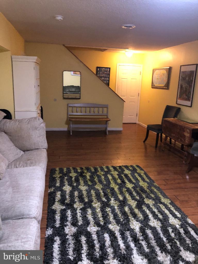 CLOVER MEADOWS - Residential