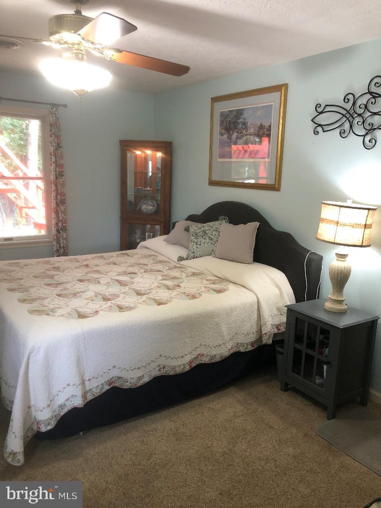 CLOVER MEADOWS - Residential