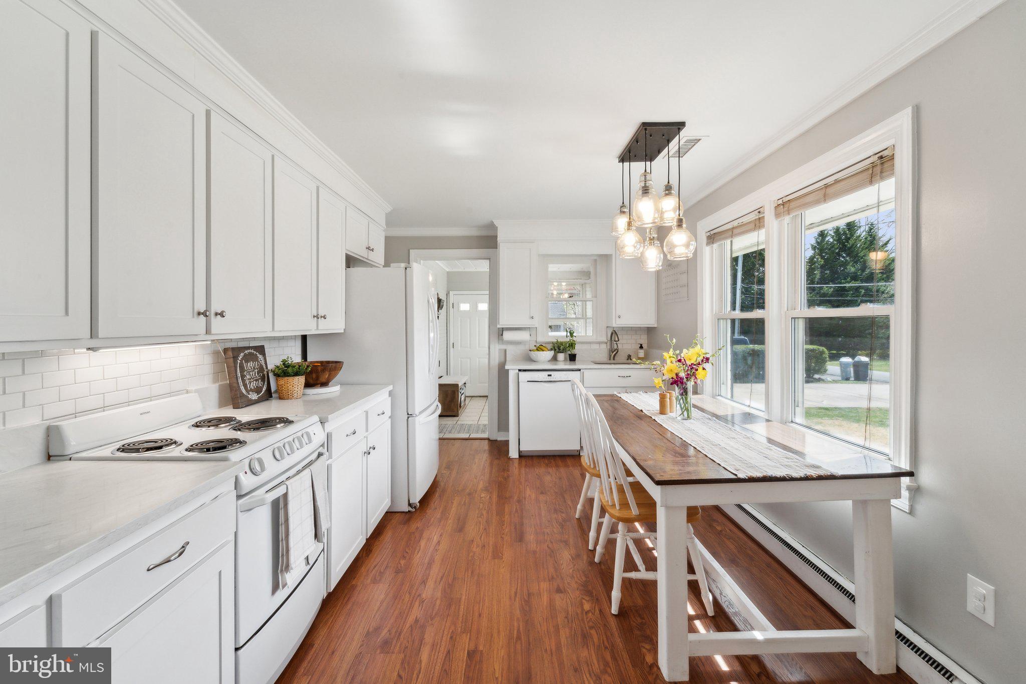 HUTCHISON - Residential